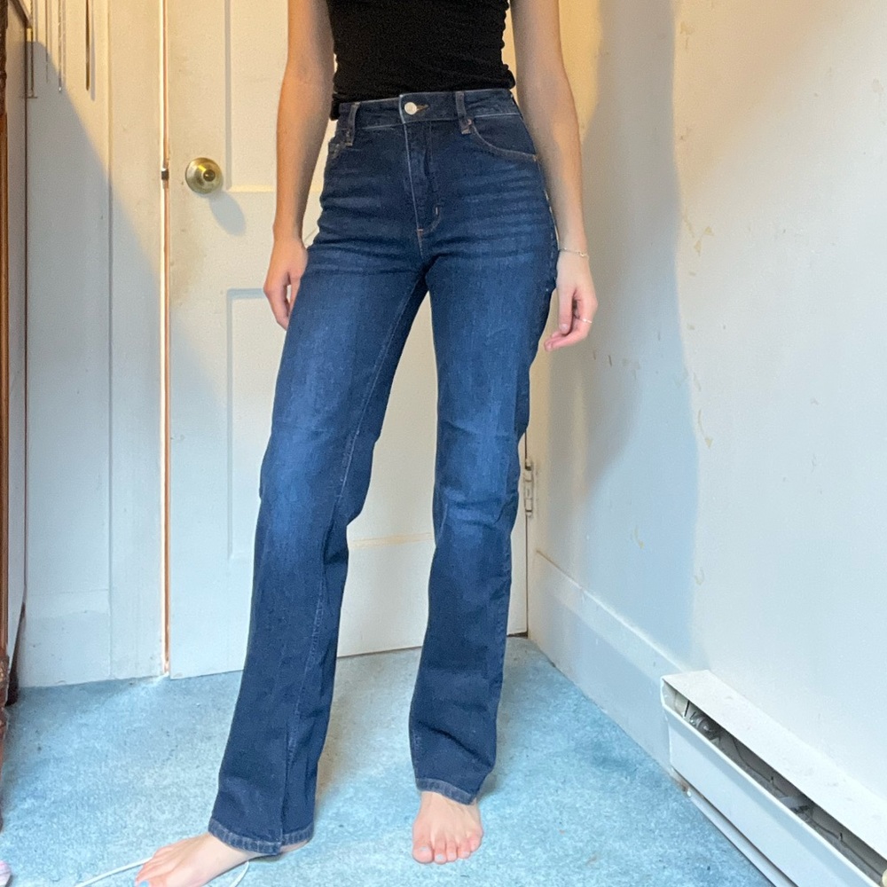 Dynamite Chiara straight leg dark wash stretch jeans size 25